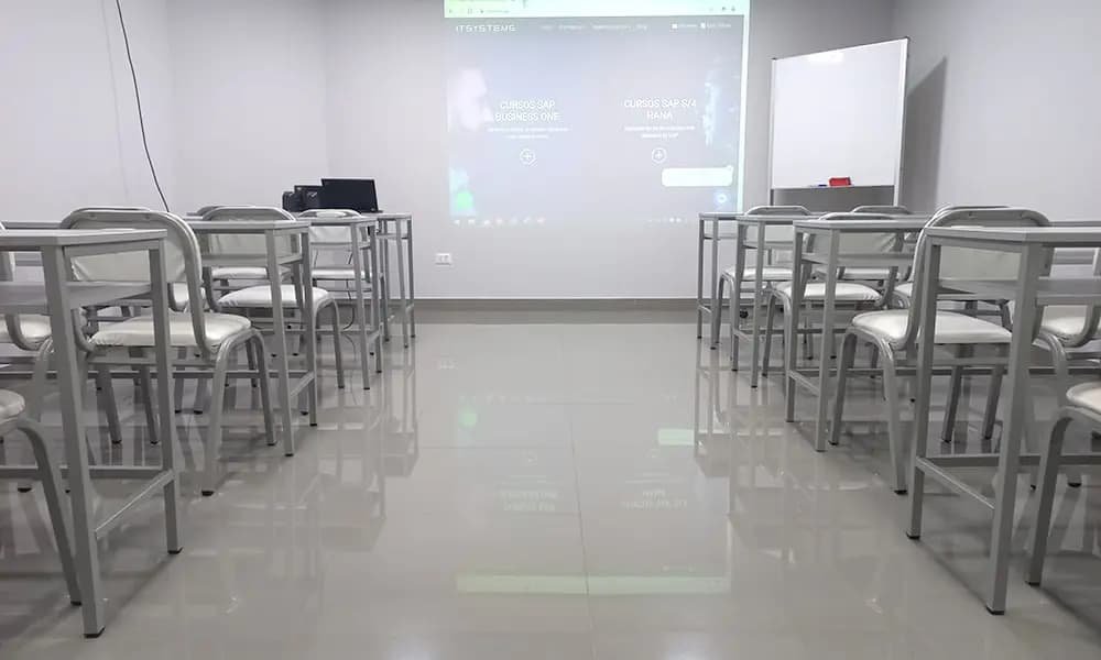 Auditorio en Lima equipado para conferencias