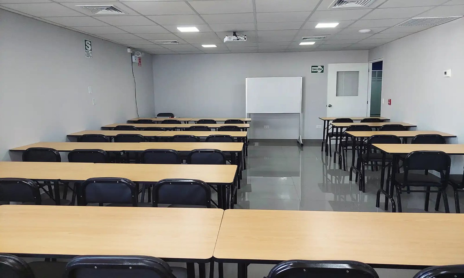 Sala de eventos corporativos en Lima